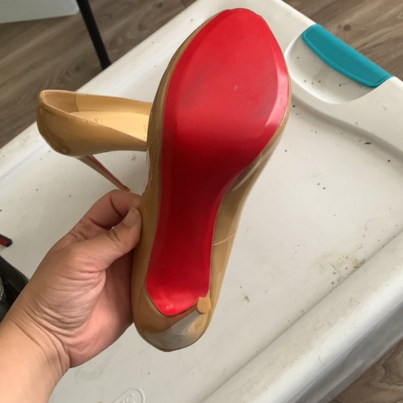 Red bottoms - Picture 3 of 3